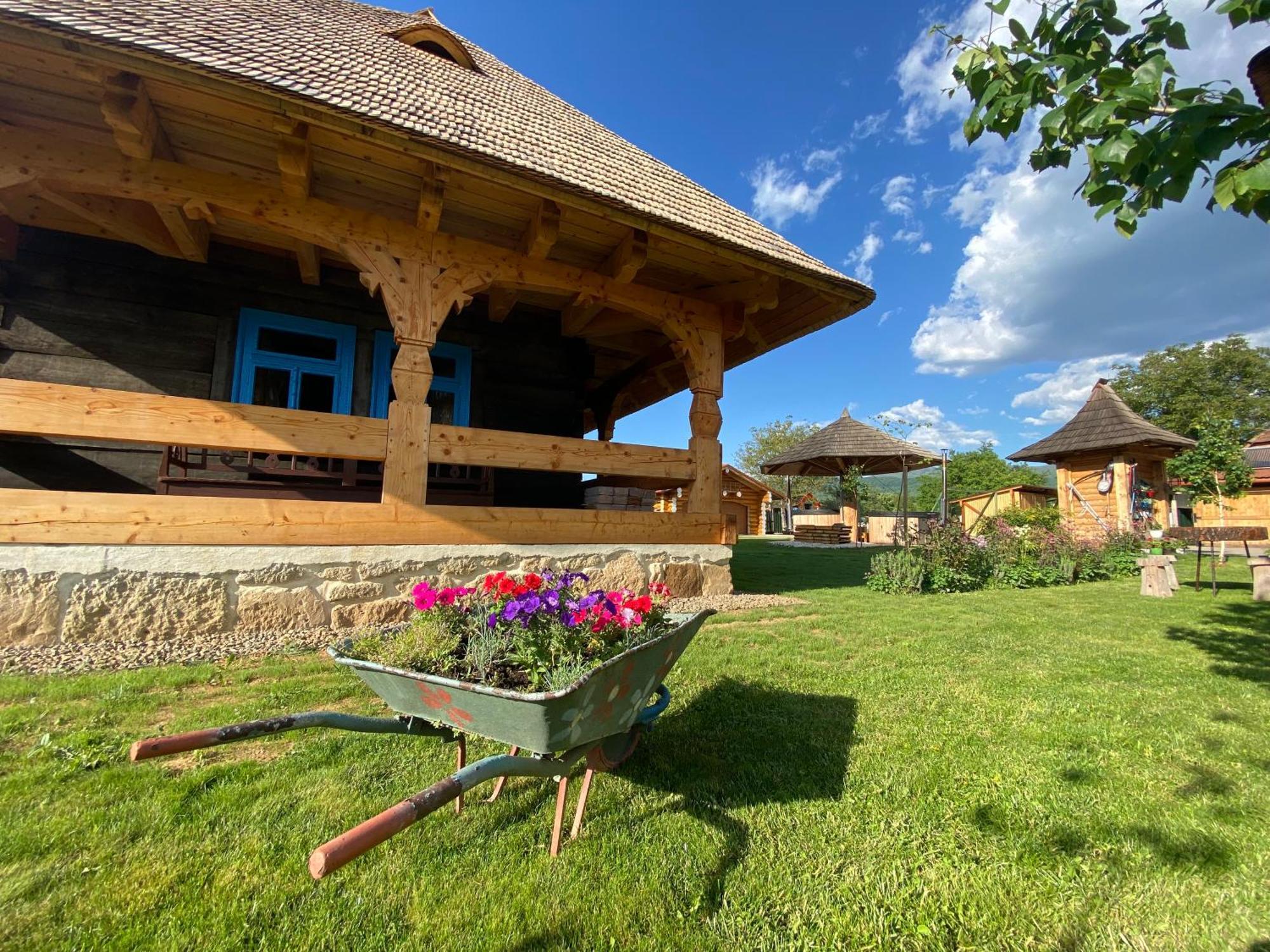 Agropensiunea Maria Unguras Buitenkant foto